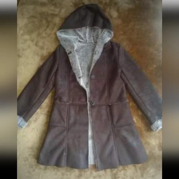 Fur coat - Picture 1 of 4